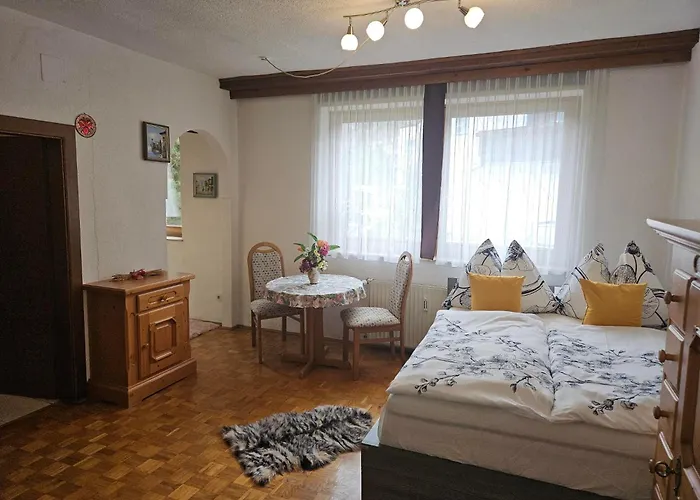 Downtown-central Aleks *