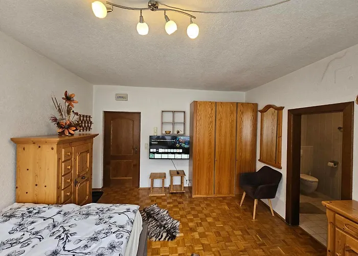 Downtown-central Aleks *